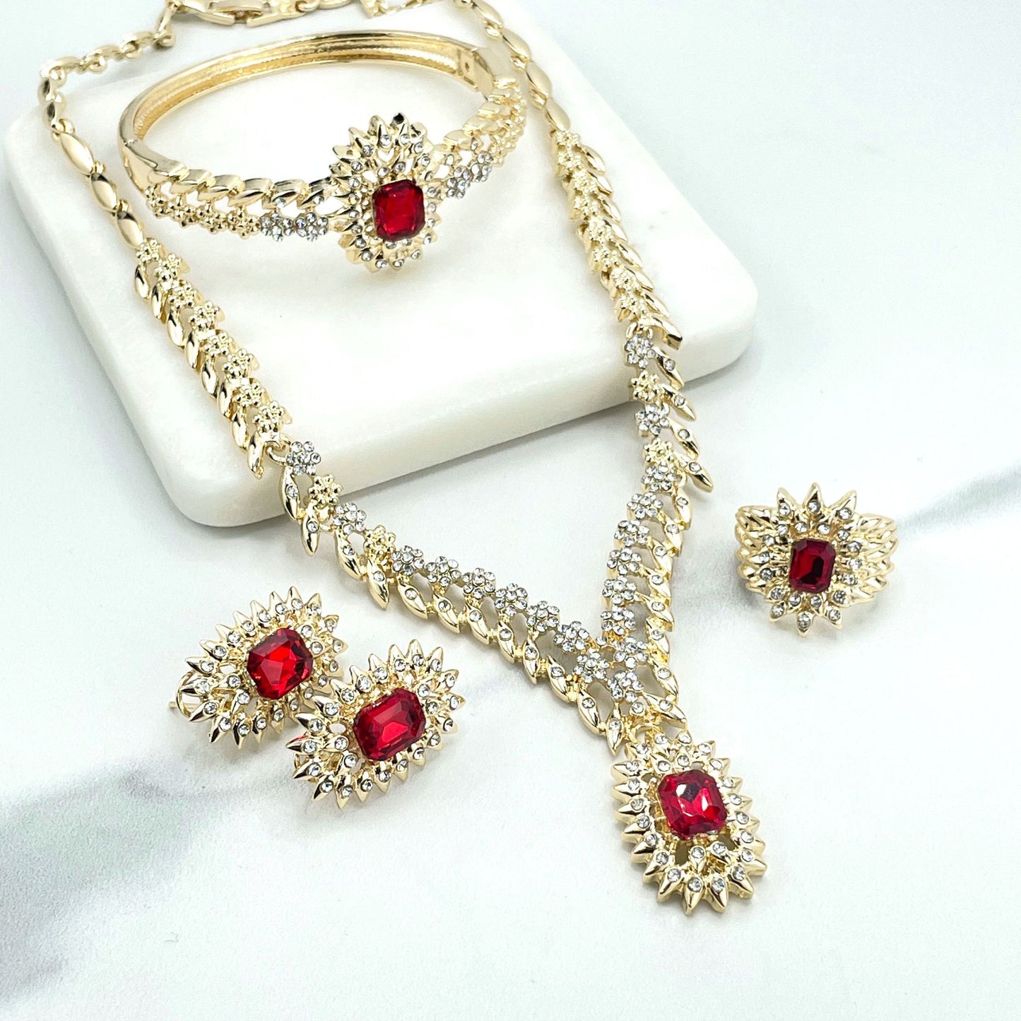 PRE-ORDERS Fancy Red Diamond Set