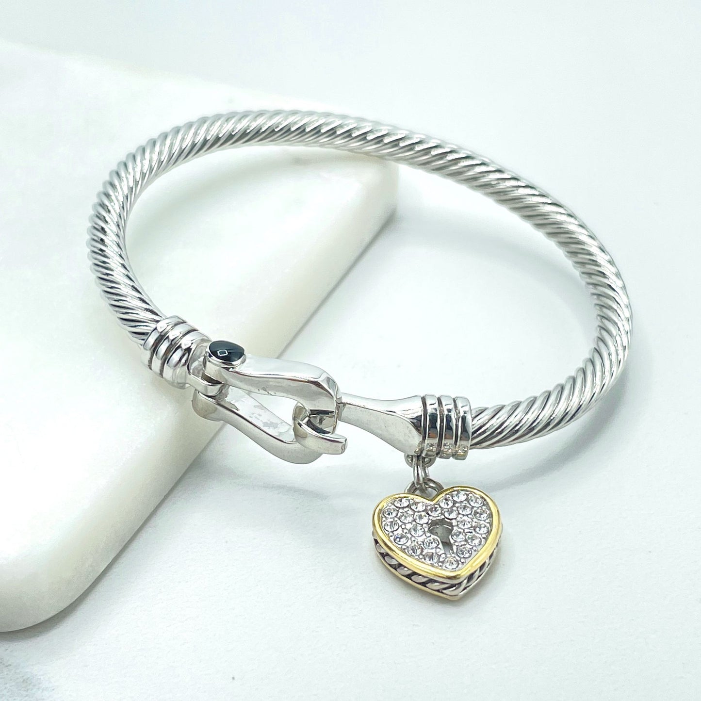 SD Silver Key Hole Heart Bracelet
