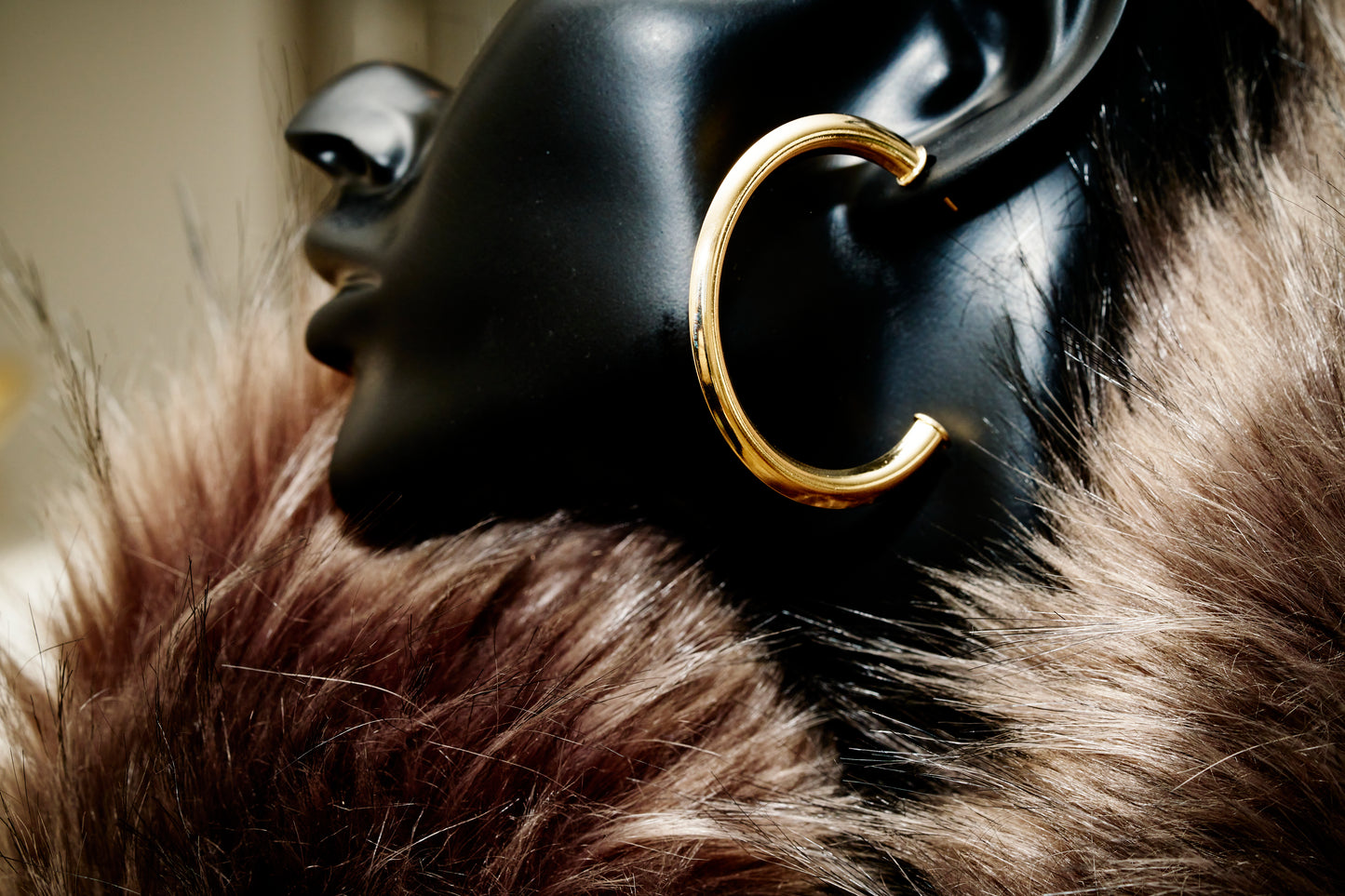 SD Solid Gold Hoop Earring (large)