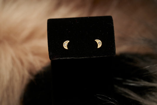 SD Half Moon Center Diamond Earrings (Baby size or 2nd Piercing)